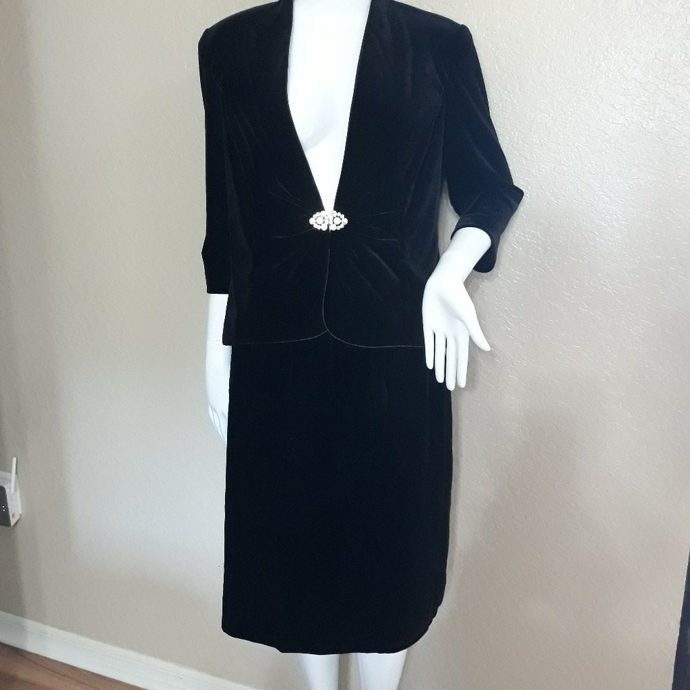 Alex Evenings velvet Skirt Set